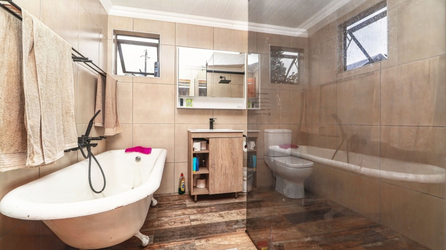 Commercial Property for Sale in Sedgefield Rural Western Cape